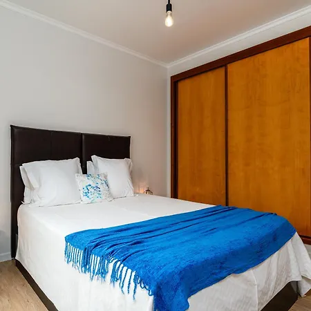 Casa Agrela By Rent2u, Lda קלייטה