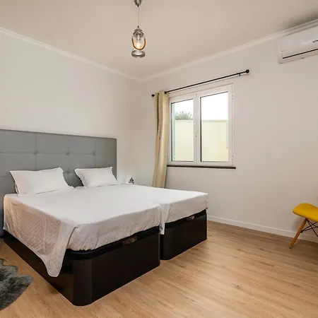 Semesterbostad Casa Agrela By Rent2u, Lda Swimming Pool & Jacuzzi