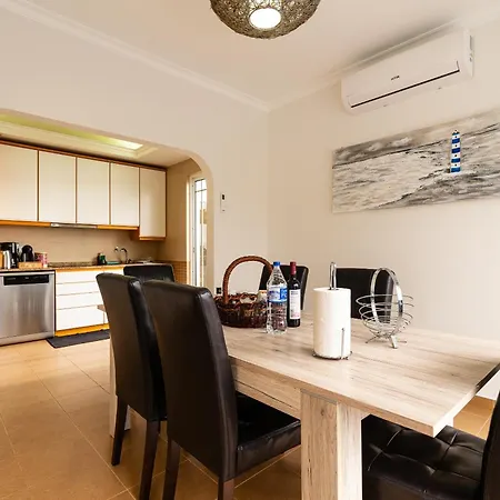 Casa Agrela By Rent2u, Lda Swimming Pool & Jacuzzi Дом отдыха