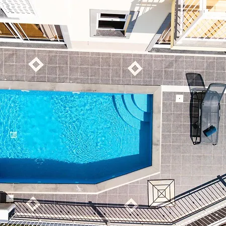 Casa Agrela By Rent2u, Lda Swimming Pool & Jacuzzi