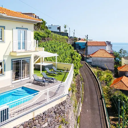 Casa Agrela By Rent2u, Lda Swimming Pool & Jacuzzi * Кальета