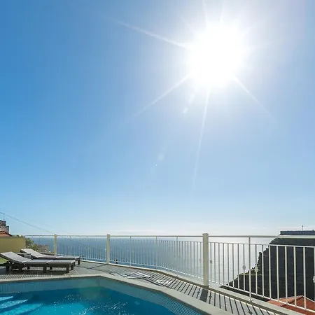 Casa Agrela By Rent2u, Lda Calheta (Madeira)