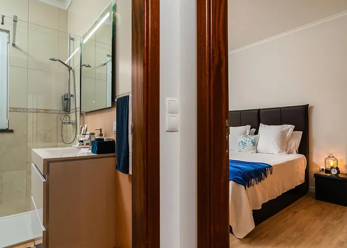 Casa Agrela By Rent2u, Lda Swimming Pool & Jacuzzi Calheta (Madeira)