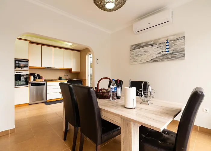 Casa Agrela By Rent2u, Lda Swimming Pool & Jacuzzi Prázdninový dům