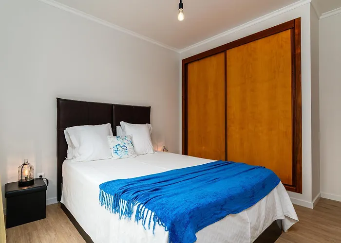 Casa Agrela By Rent2u, Lda Swimming Pool & Jacuzzi Calheta (Madeira)