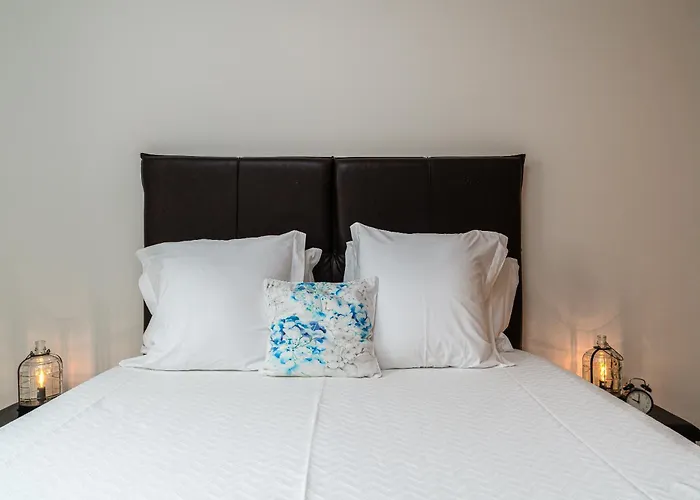 Casa Agrela By Rent2u, Lda Swimming Pool & Jacuzzi *