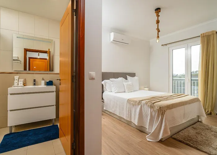 Casa Agrela By Rent2u, Lda Swimming Pool & Jacuzzi Calheta (Madeira)