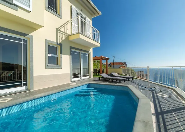 Casa Agrela By Rent2u, Lda Swimming Pool & Jacuzzi * Calheta (Madeira)